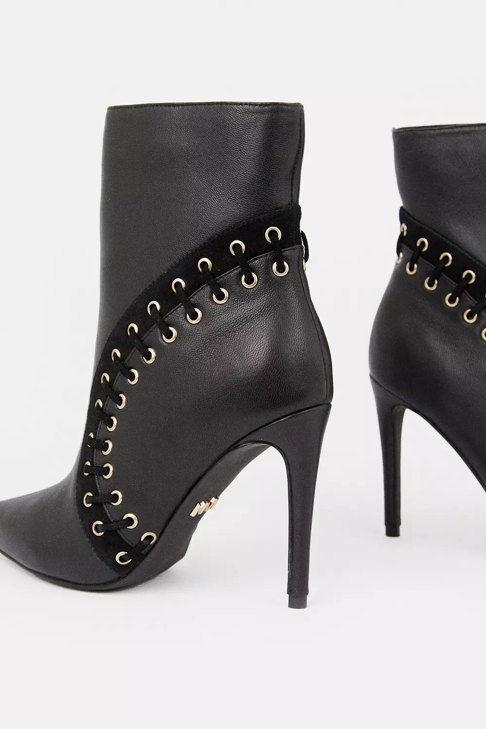 Leather black best sale boot heels