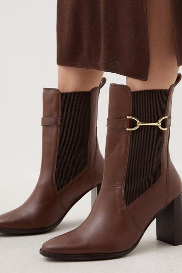 Leather Heeled Buckle Boot tan