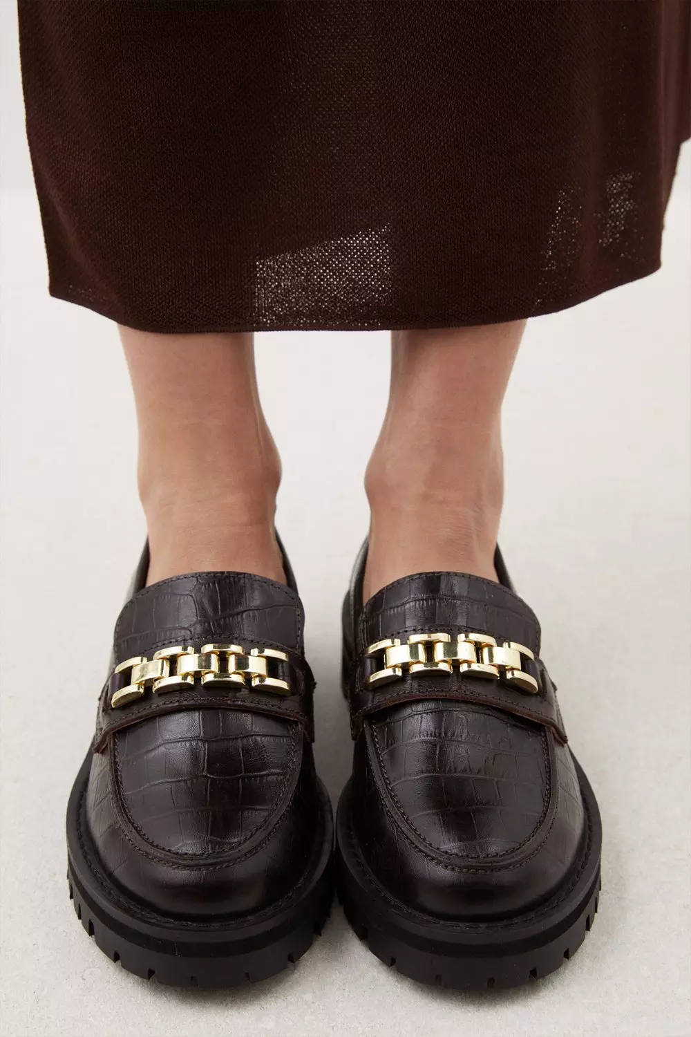 Link detail cheap patent leather loafers