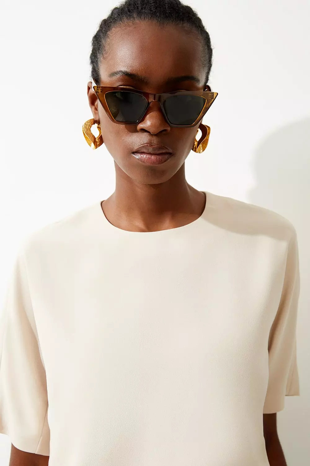 burberry butterfly frame sunglasses