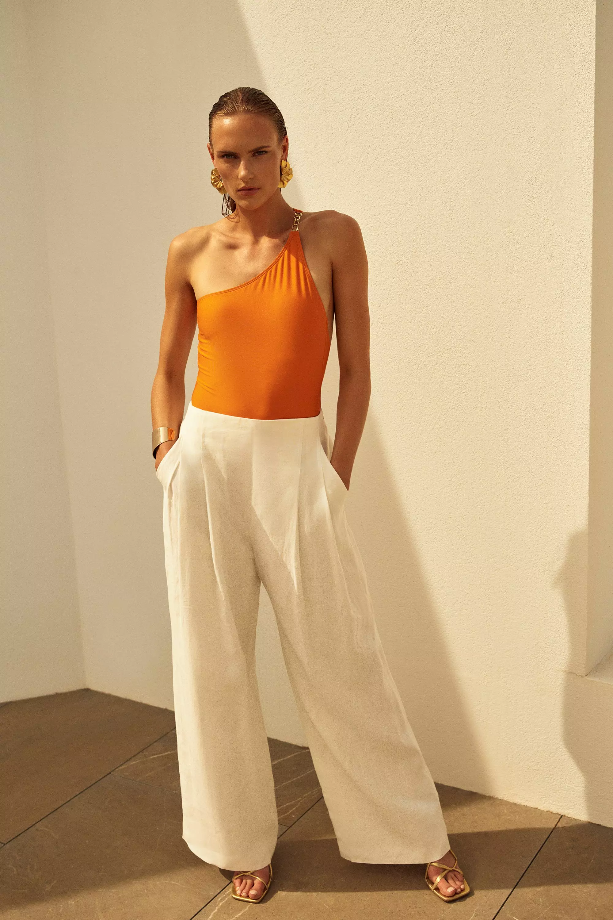 Linen Darted Wide Leg Pants