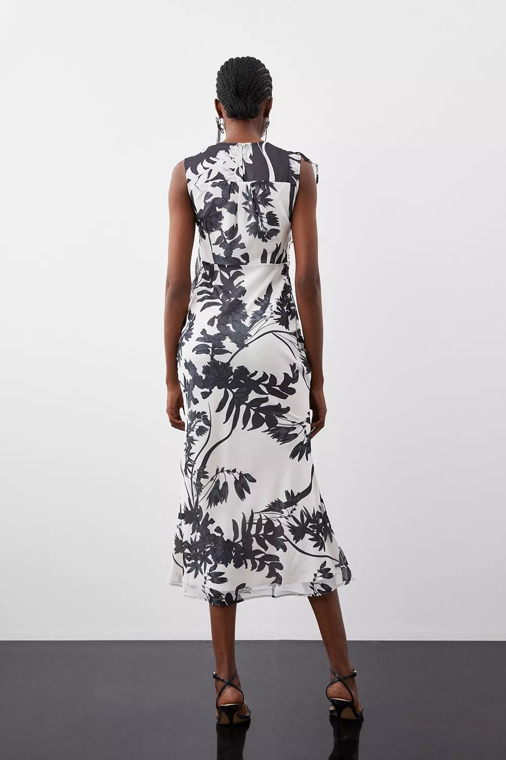 Mono Floral Georgette Ruffle Front Midi Dress