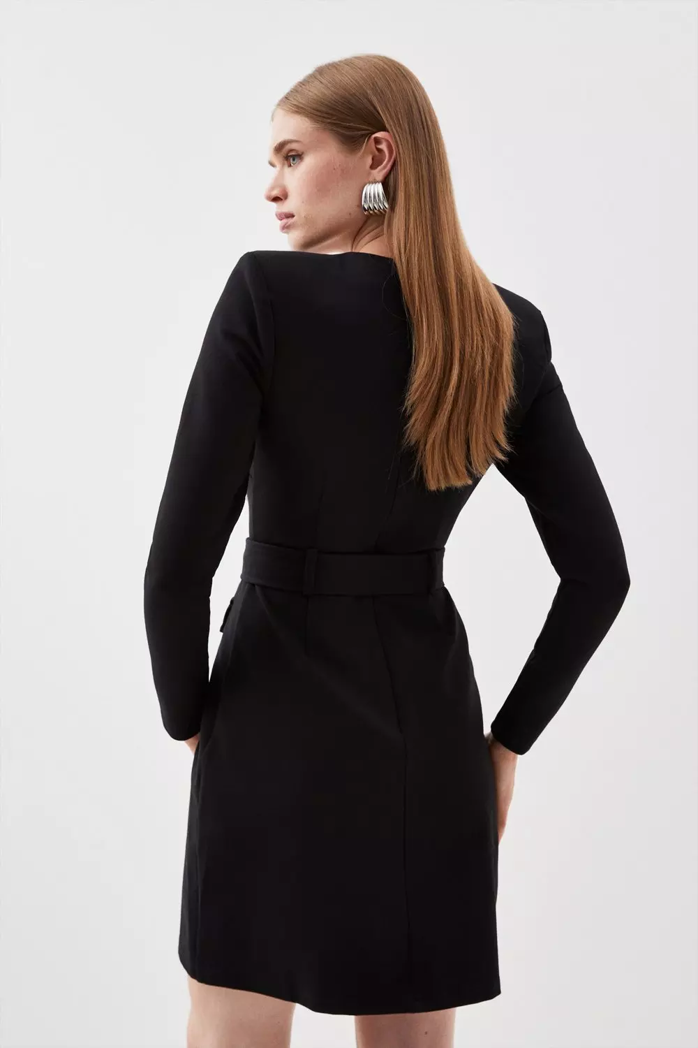 Black belted dress outlet with sleeves