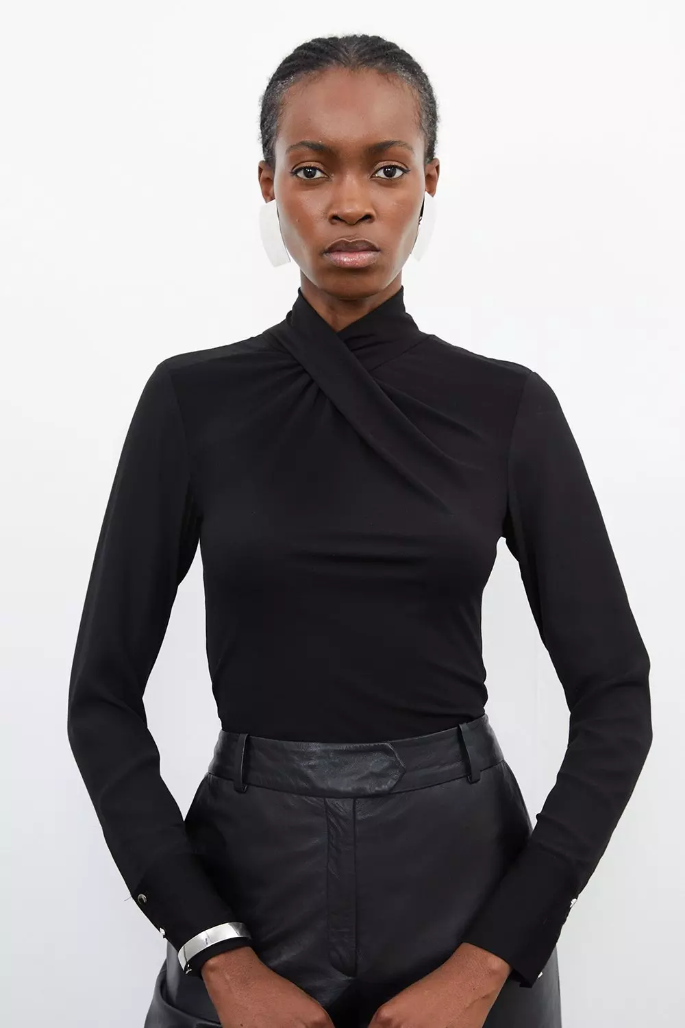 Long-sleeved high-neck top with cotton