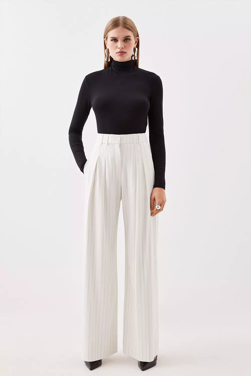 Compact Stretch Tailored Capri Pants | Karen Millen