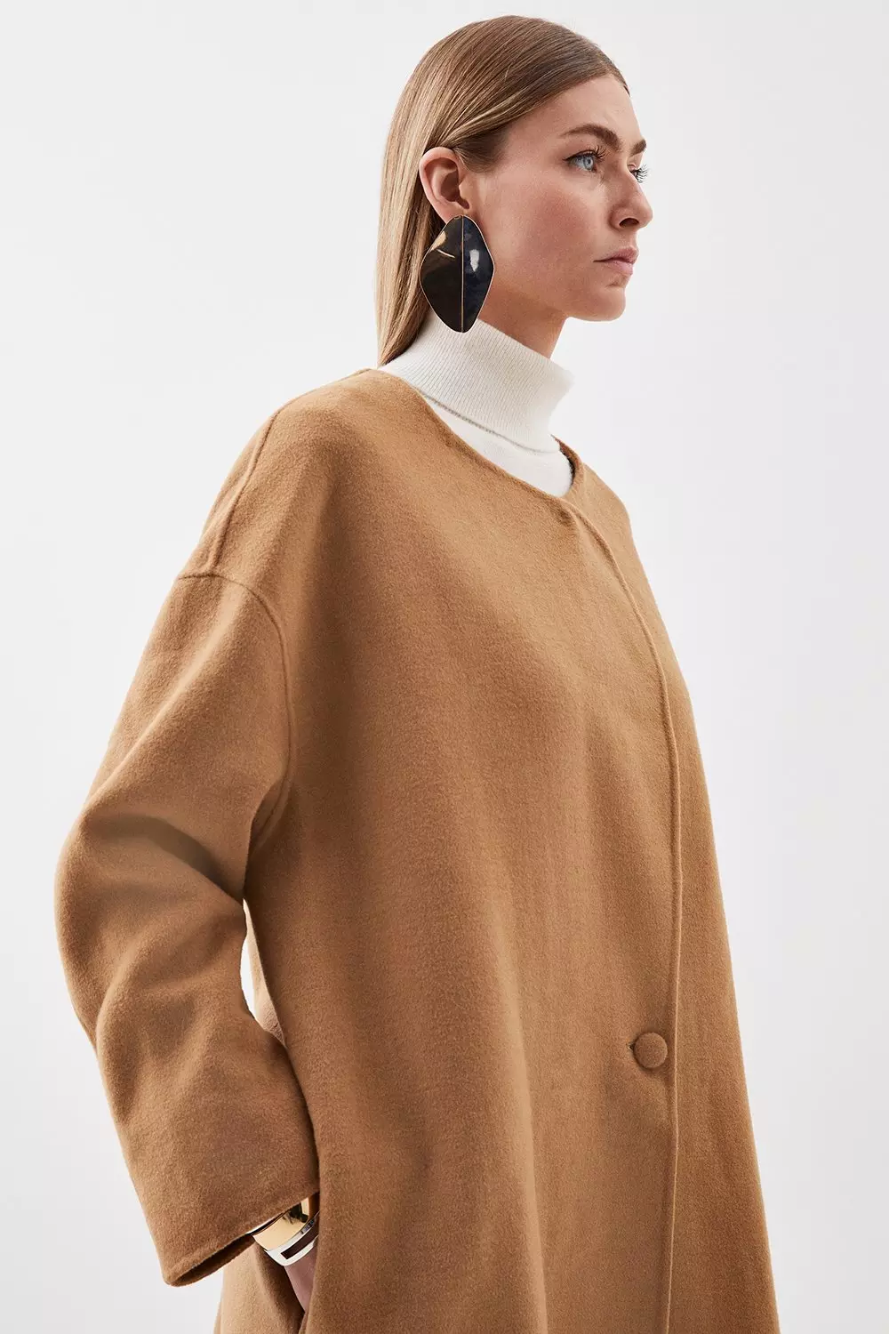 Double-faced button-up camel wool coat