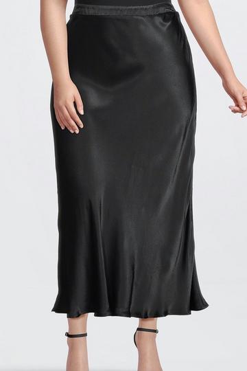 Plus Size Viscose Satin Woven Maxi Skirt black