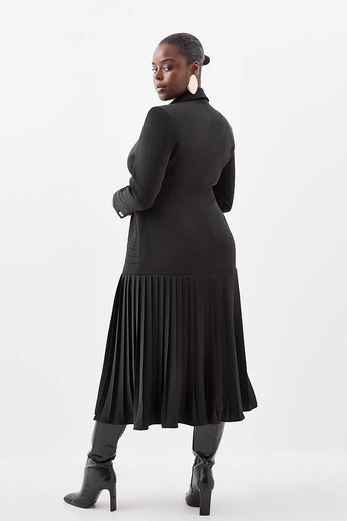 Plus Size Pleated Button Detailed Woven Midi Dress
