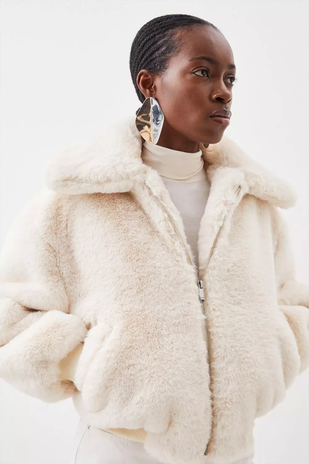 White faux hotsell fur jacket