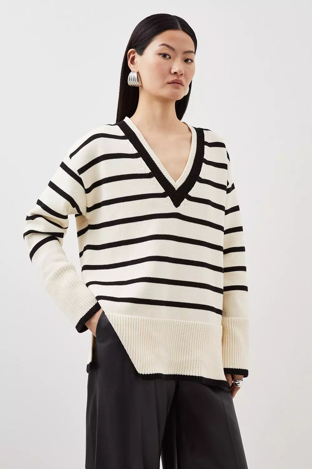 V neck boxy clearance sweater