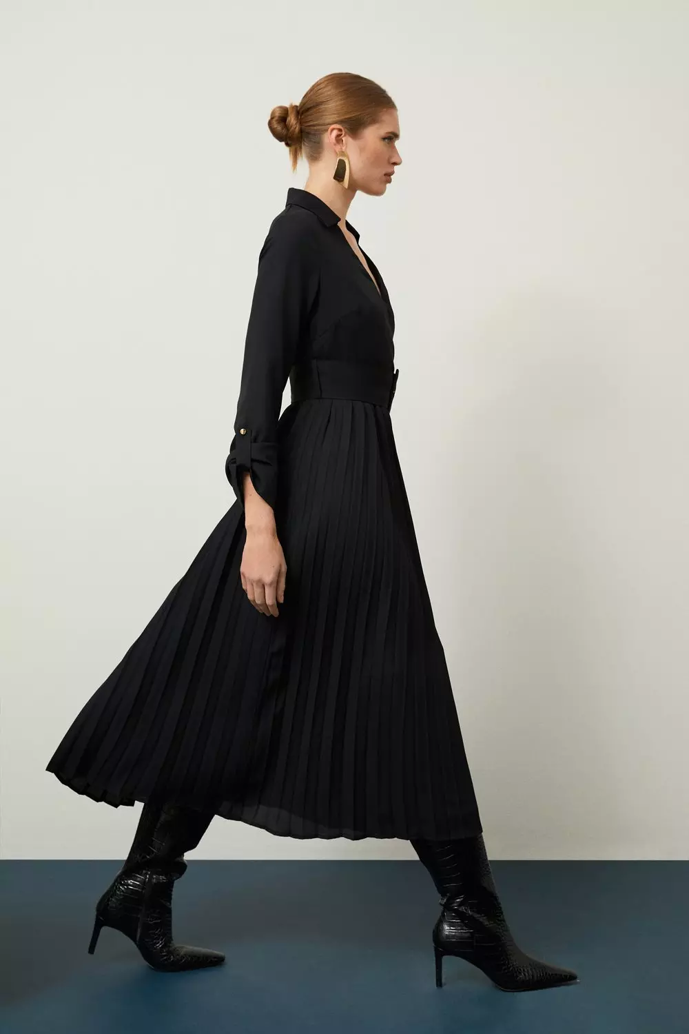 Pleated midi hot sale dress black