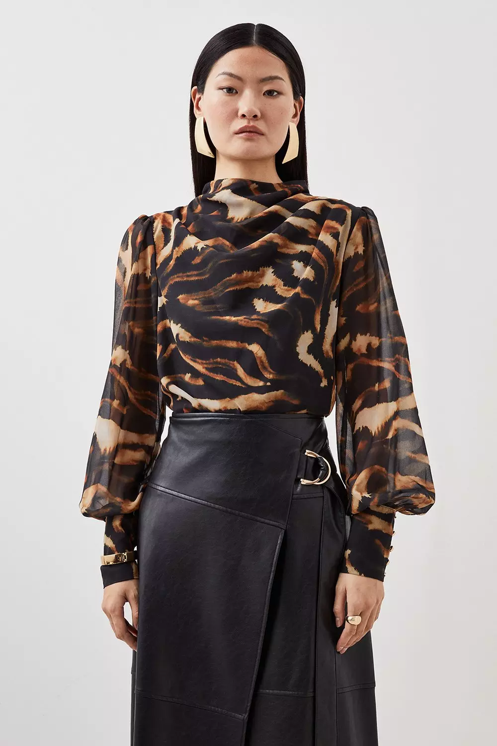 Karen millen textured 2024 leopard mini skirt