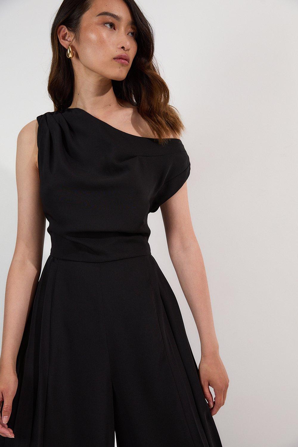 Soft Tailored Off Shoulder Pleat Detail Jumpsuit - Black