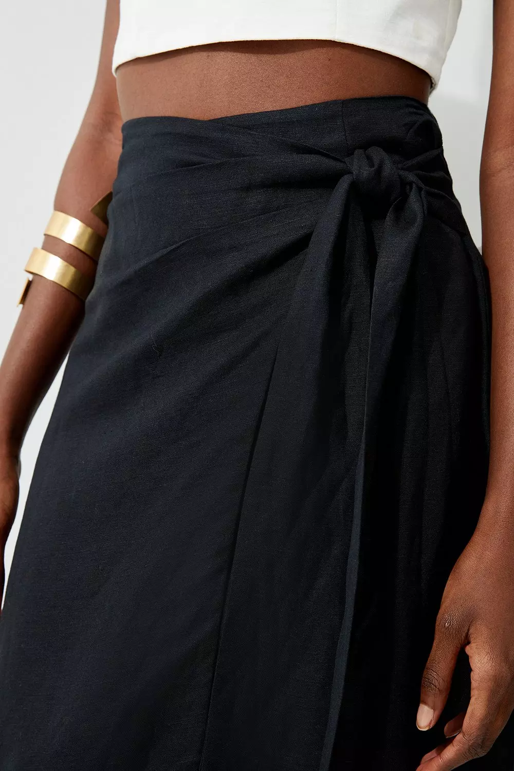 Black tie wrap store skirt