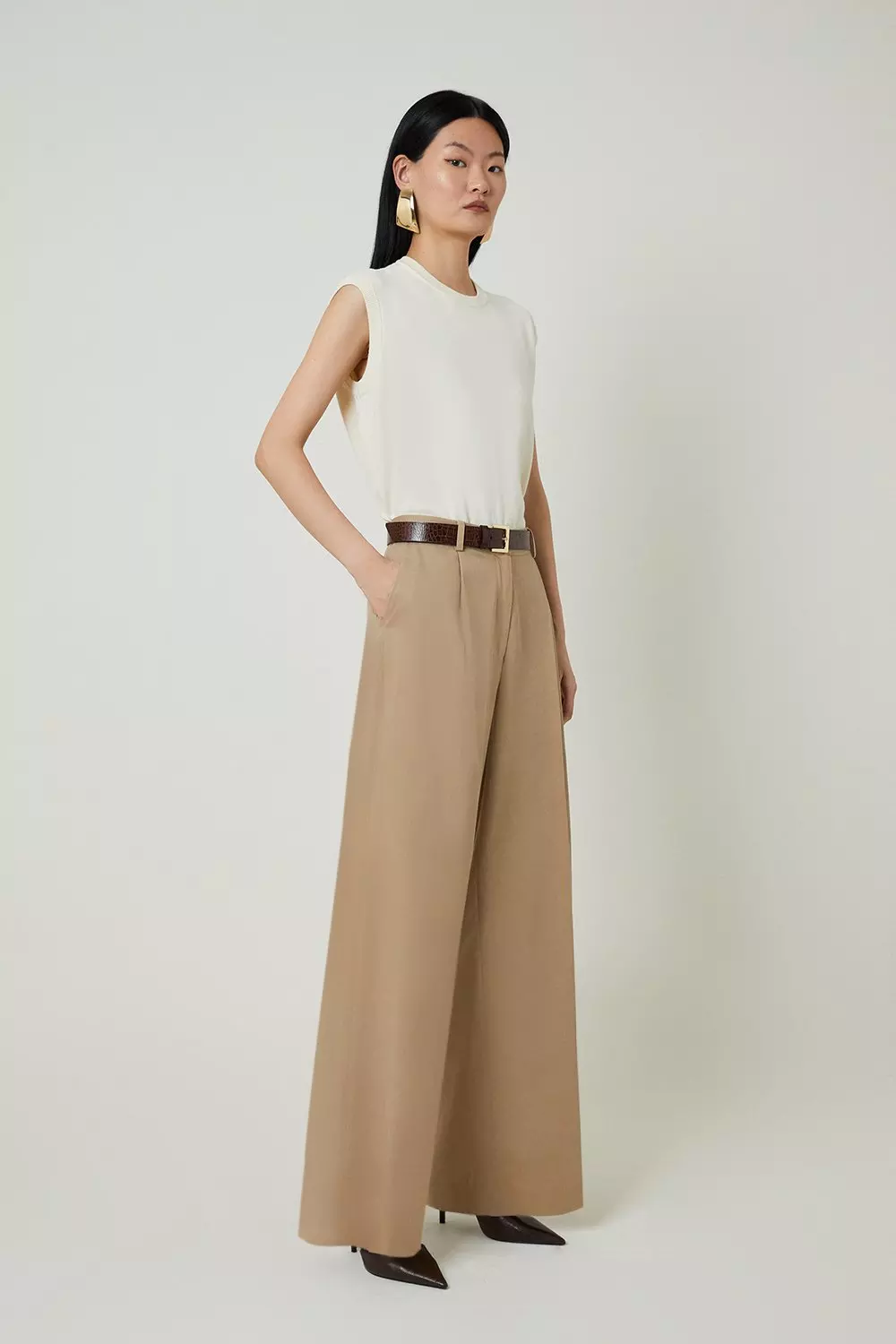 The Petite Pleated Wide Leg Pant