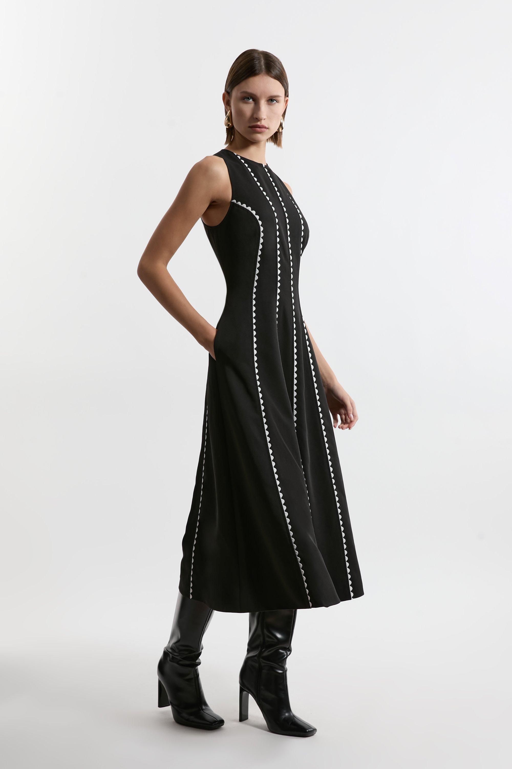 Scallop Trim Panelled Crepe Midi Dress - Mono