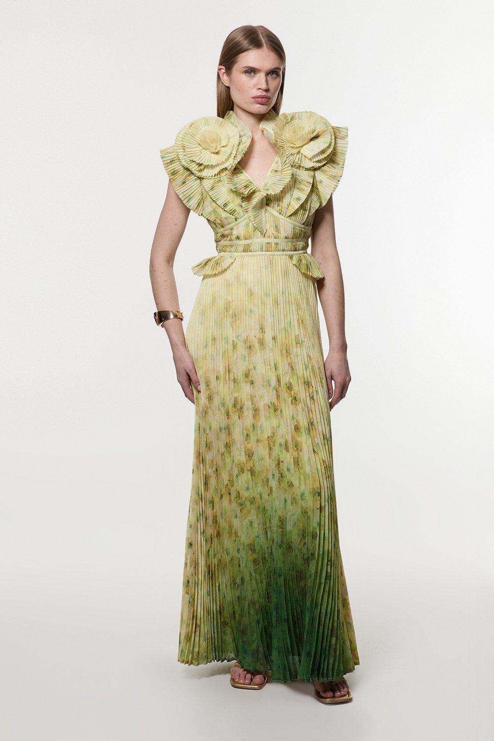 Petite Crinkle Pleat Border Print Maxi Dress With Rosette Detail - Floral