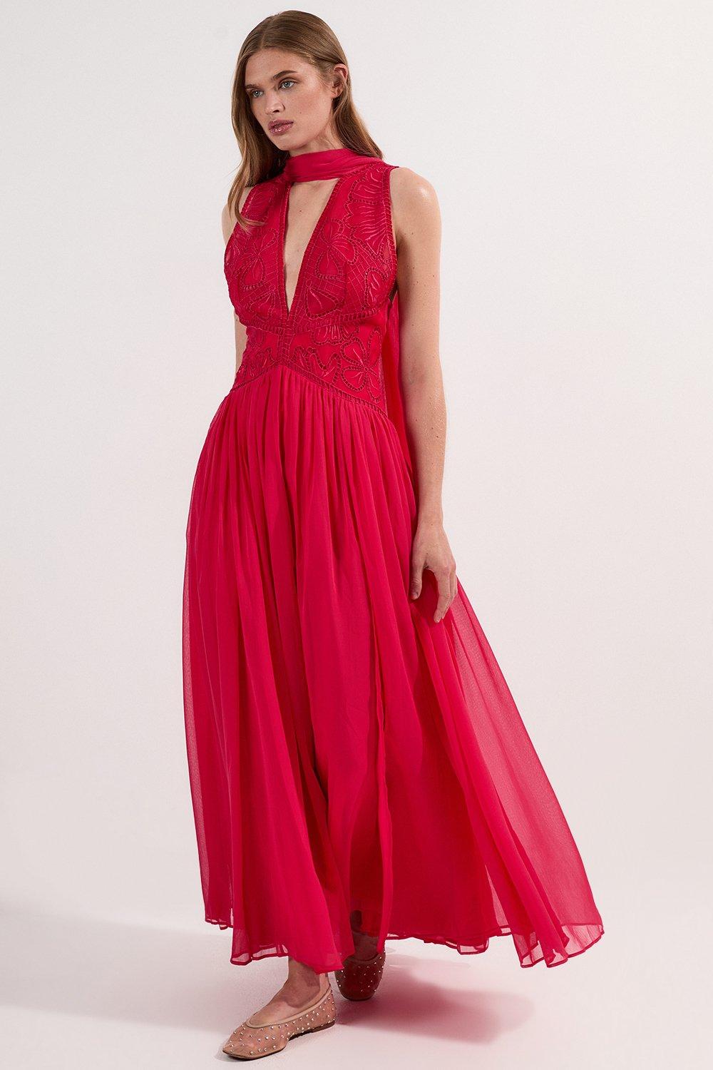 Embroidered Applique Crinkle Deep V Woven Midi Prom Dress - Pink