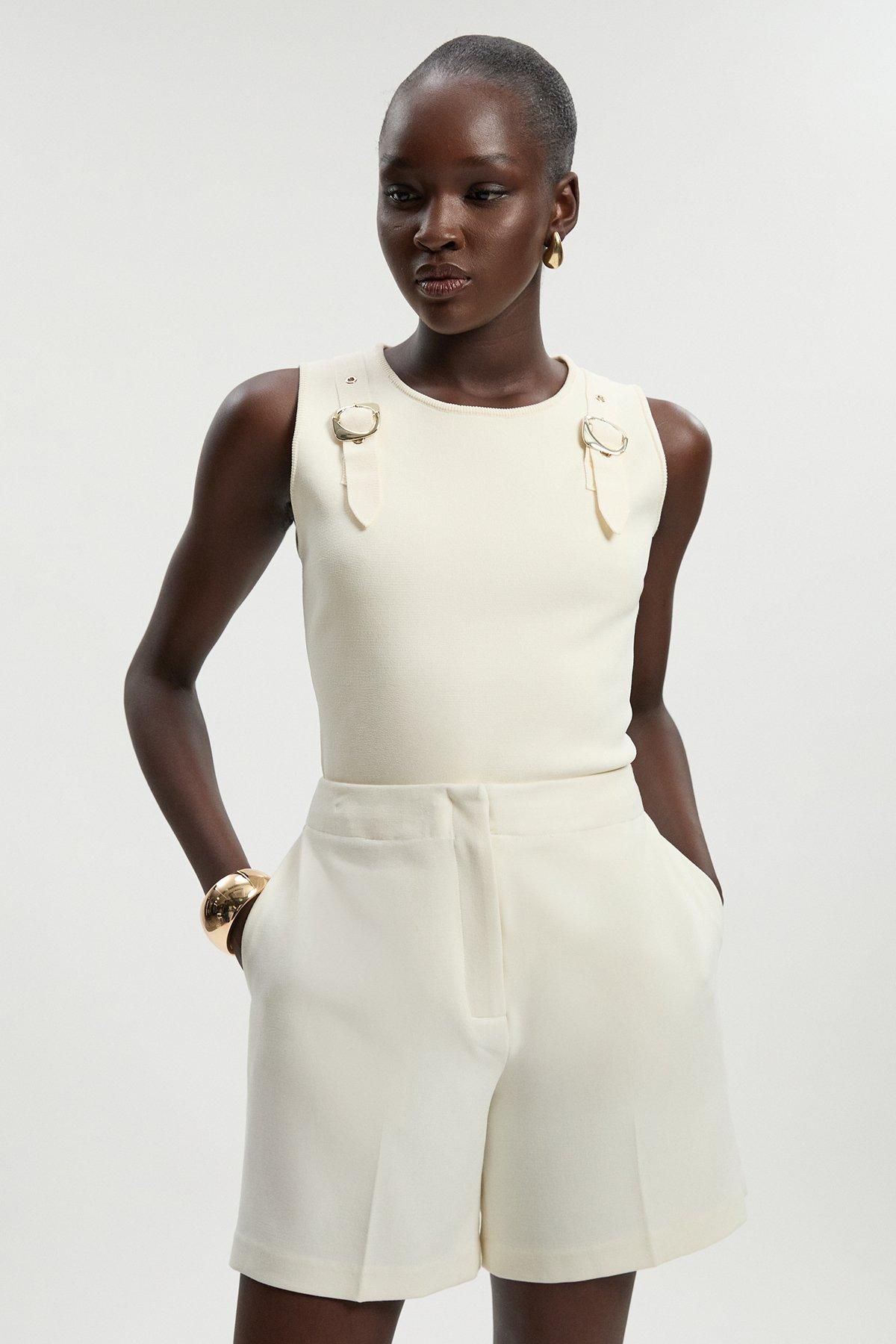 Compact Essential Tailored City Short - Cream