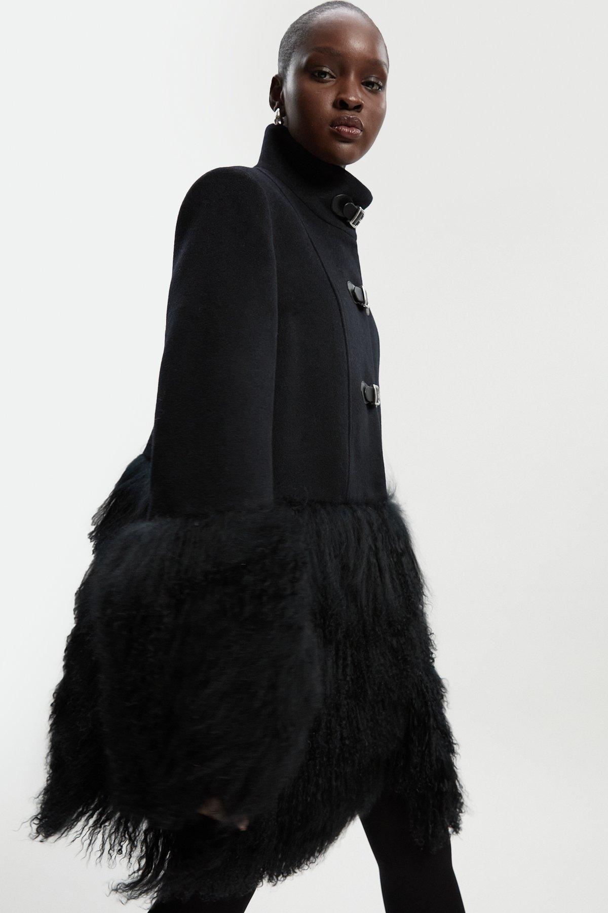 Brushed Wool And Shearling Buckle Detail Short Tailored Coat - Black