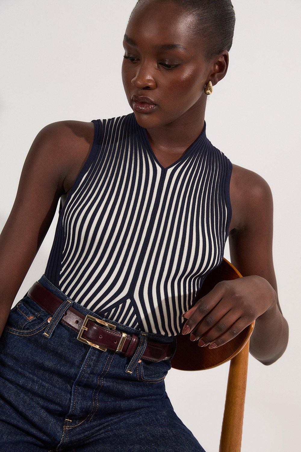 Stripe Fitted Sleeveless Knitted Top - Stripe