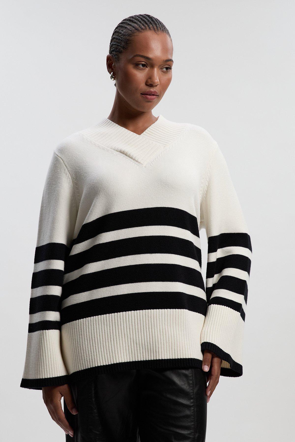 Plus Size Stripe V Neck Split Hem Knitted Jumper - Mono