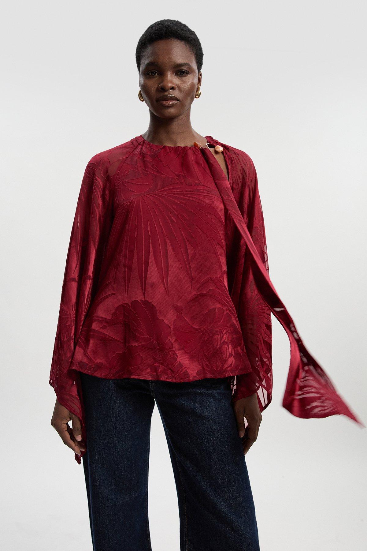 Devoure Flared Sleeve Woven Blouse With Trim Detail - Red