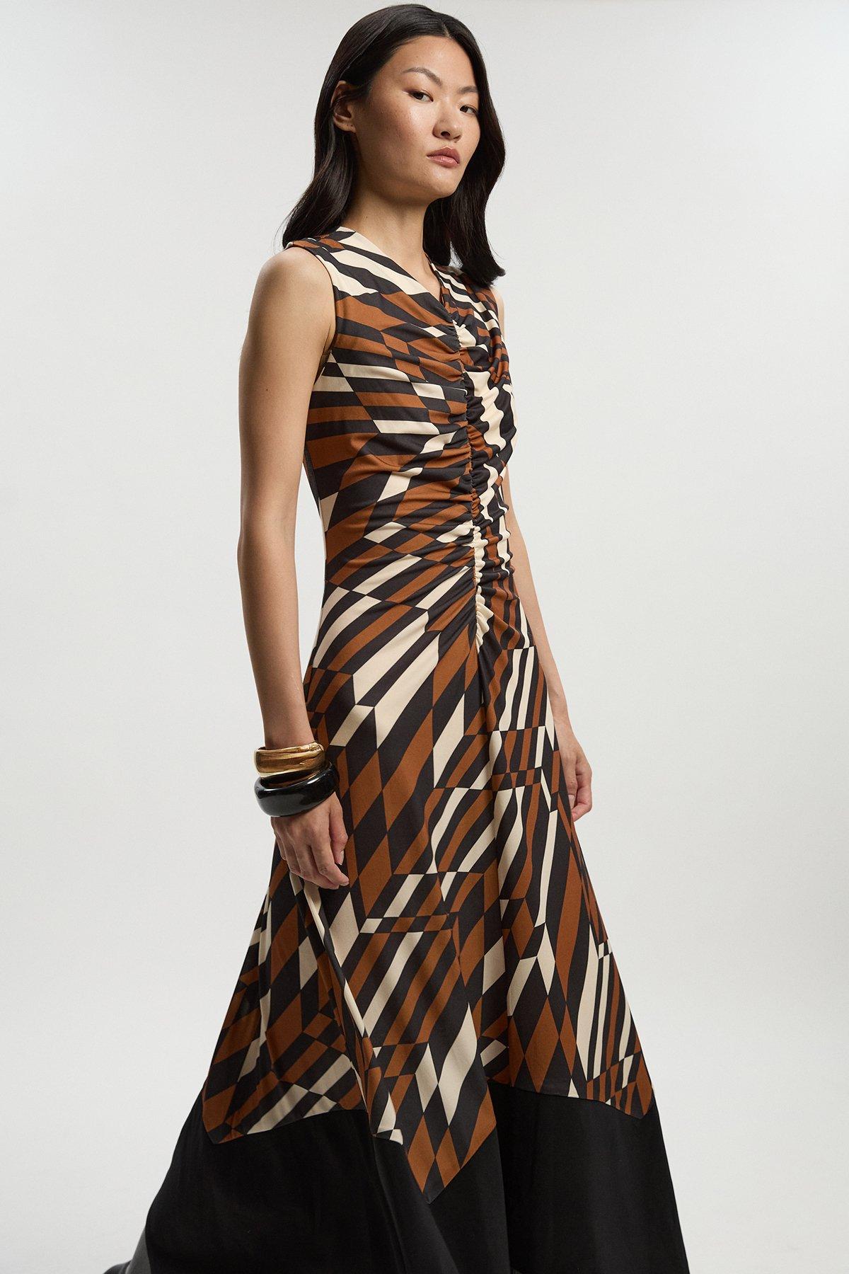 Geo Printed Jersey Crepe Hanky Hem Maxi Dress - Orange