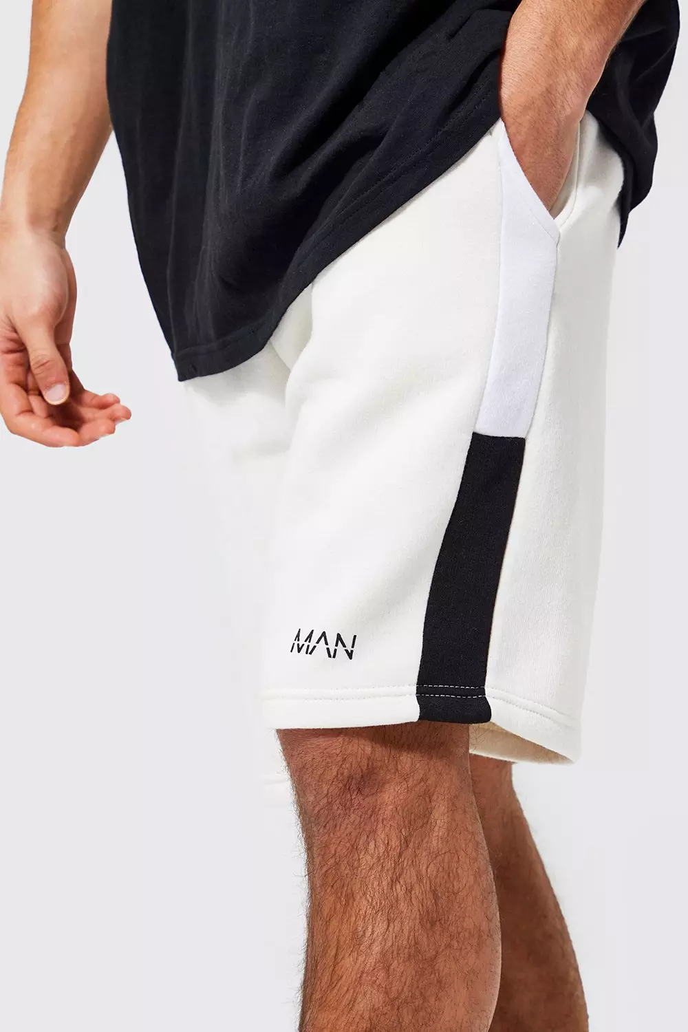 Boohooman best sale white shorts