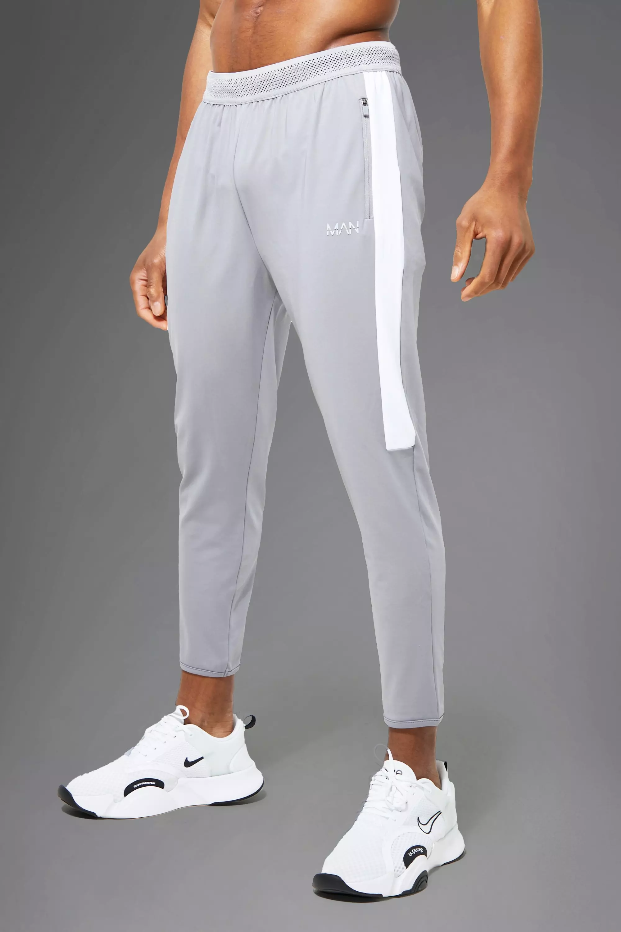 Man Active Cropped Joggers With Side Panel