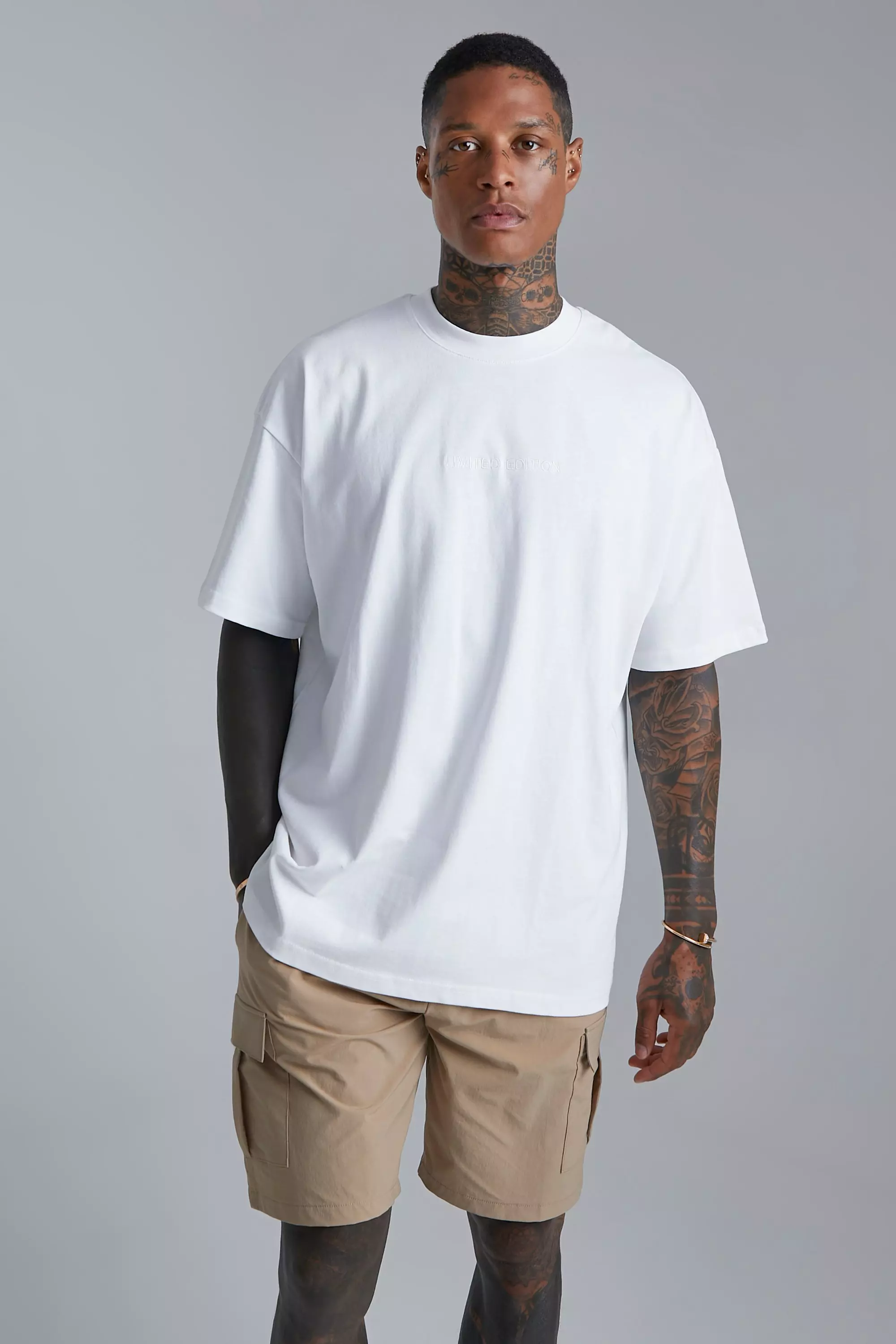 Baggy t shirt and on sale shorts