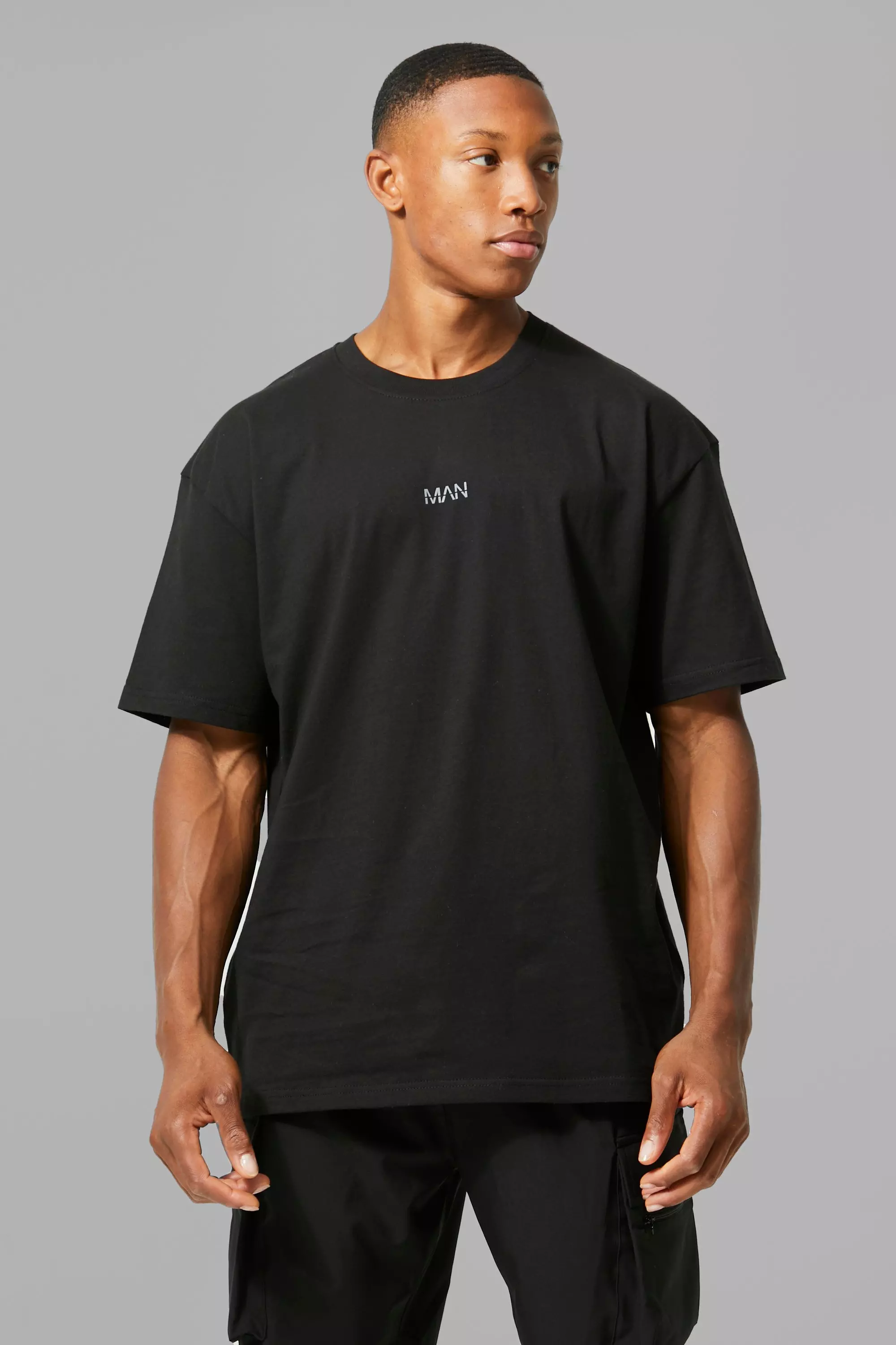 The Oversized Gym T-Shirt: A Must-Have in Your Fitness Wardrobe