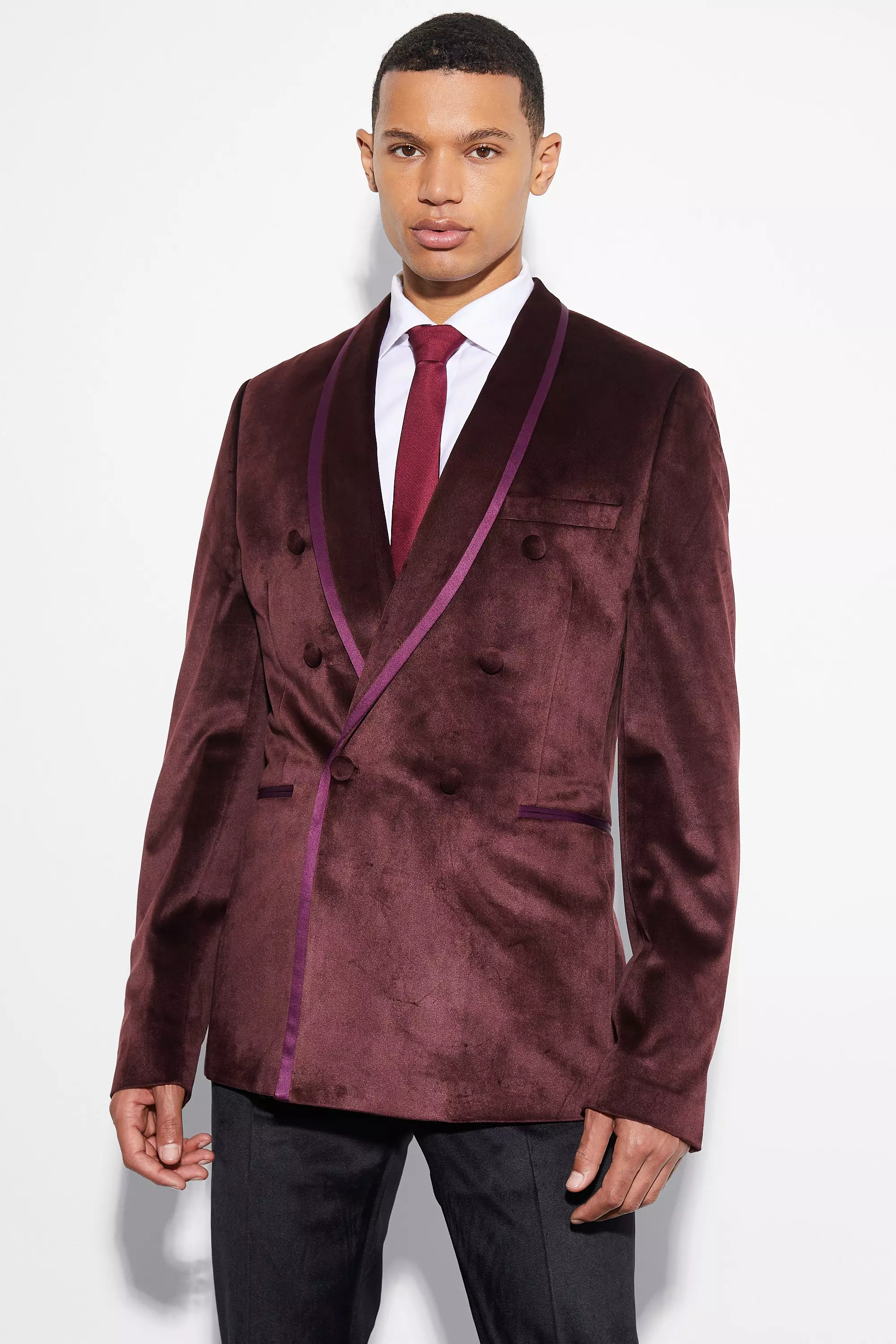 Burgundy suits | boohooMAN UK