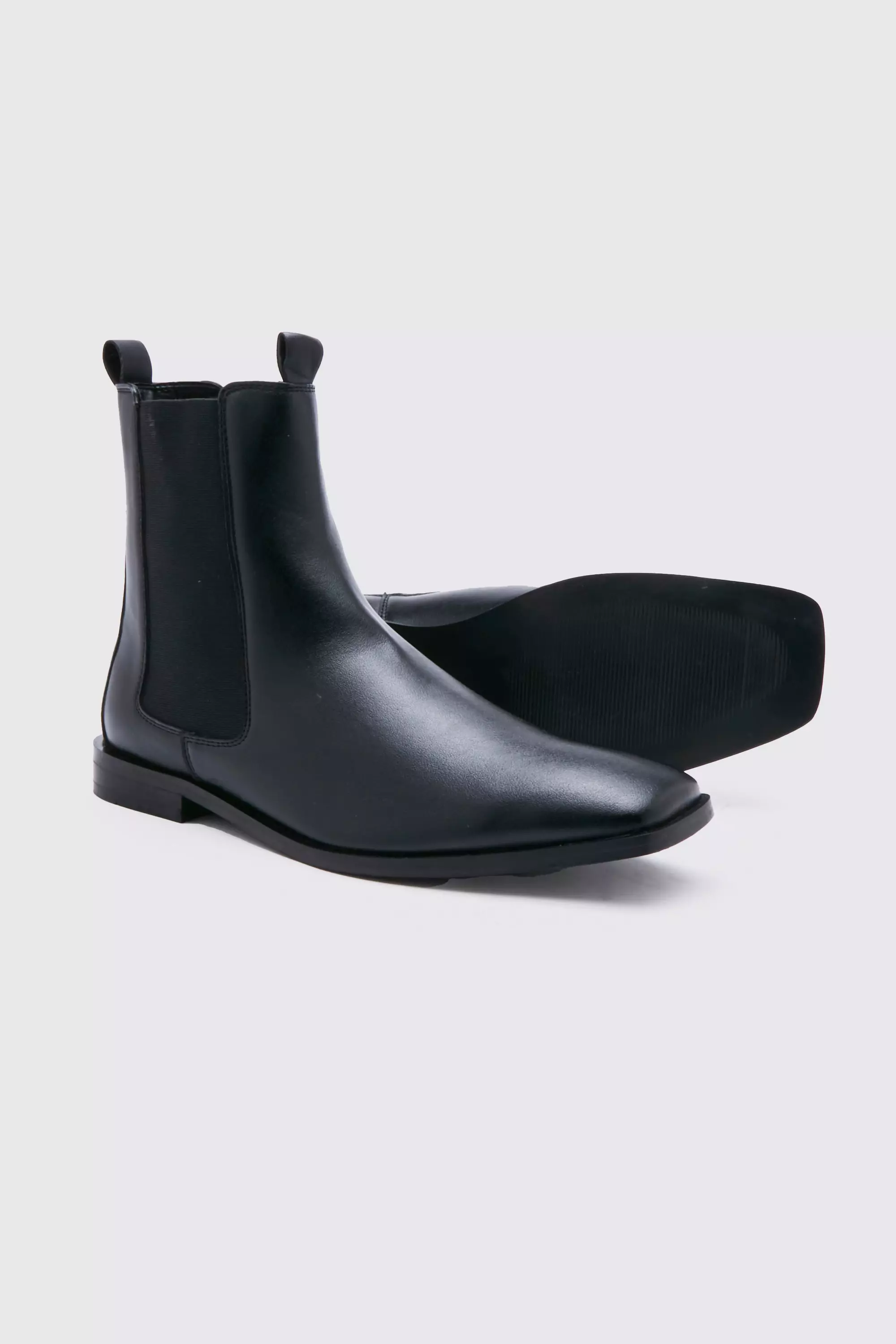 Square toe hot sale chelsea boots