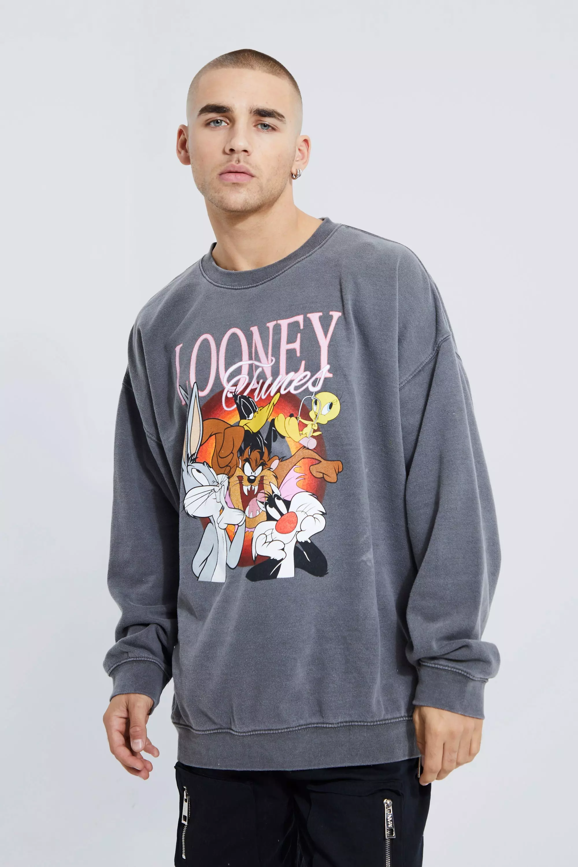 niebla resistirse Adolescencia Oversize Looney Tunes Overdye License Sweat | boohooMAN USA