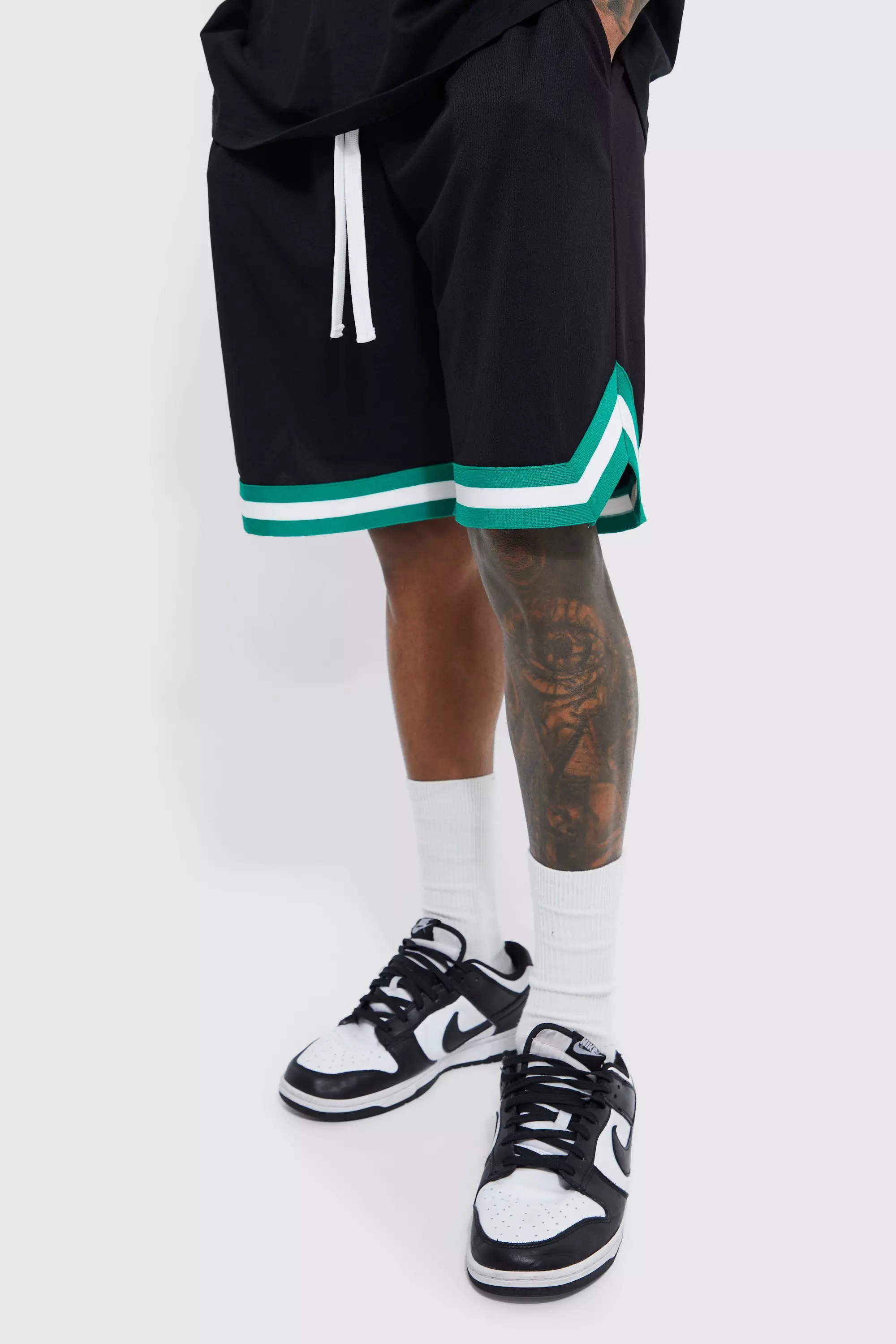 Loose hot sale basketball shorts