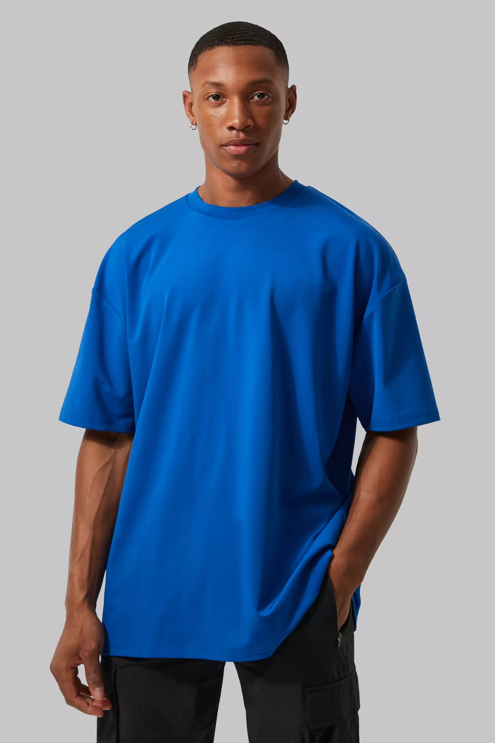 Tight neck crew discount neck t shirts