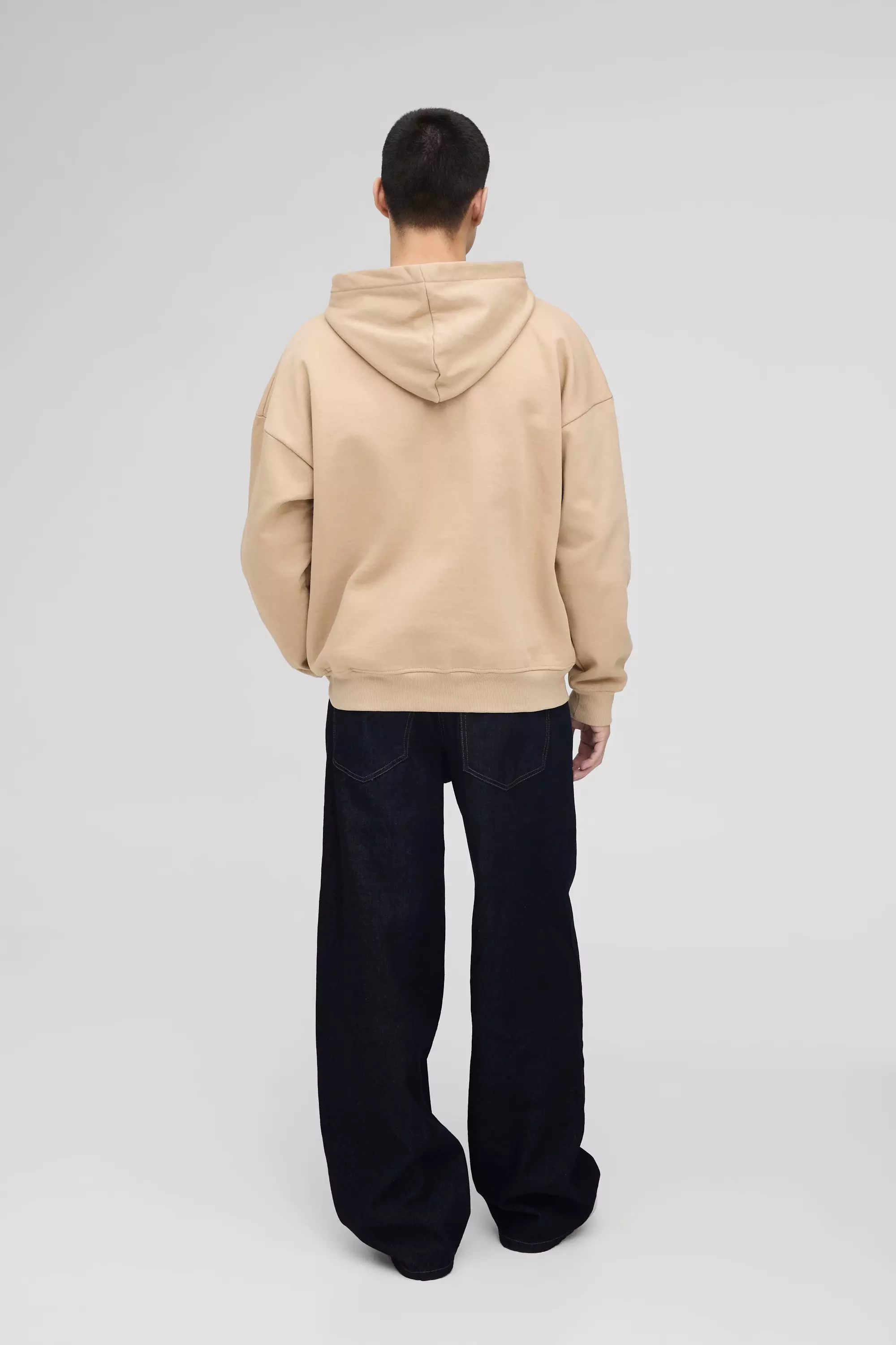 Heavyweight hoodie online meaning