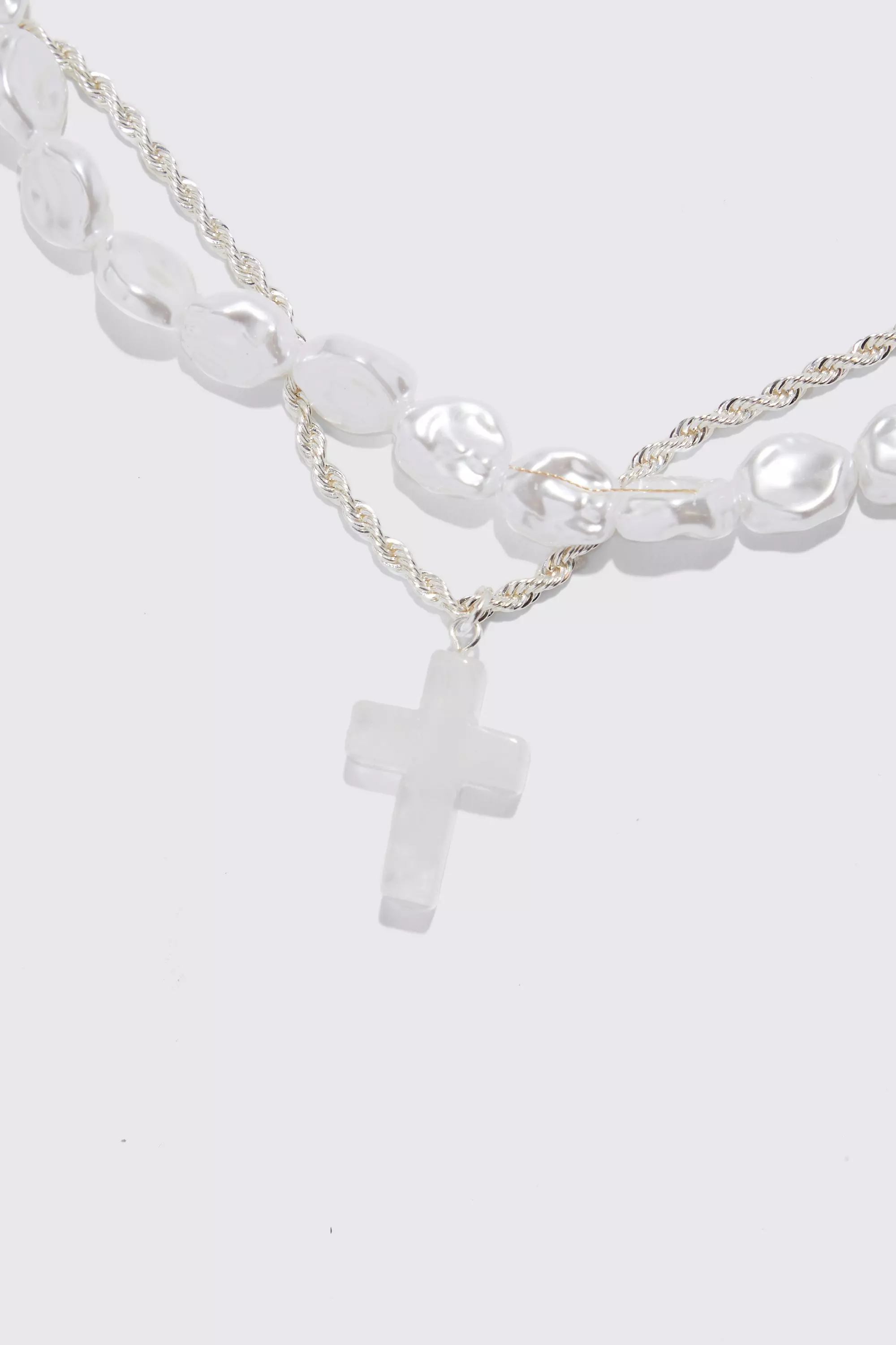 Pearl Necklace with Silver Cross