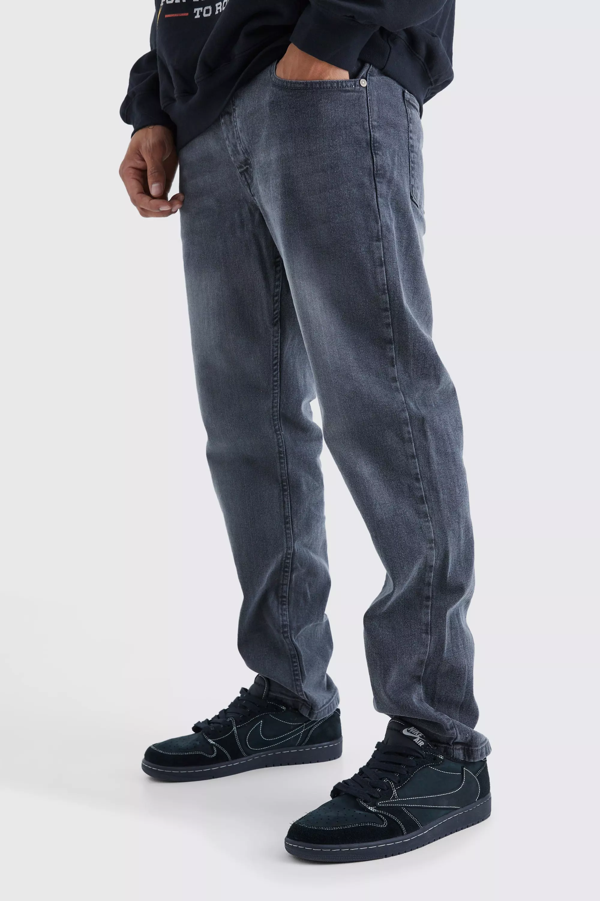 Straight fit hot sale stretch jeans