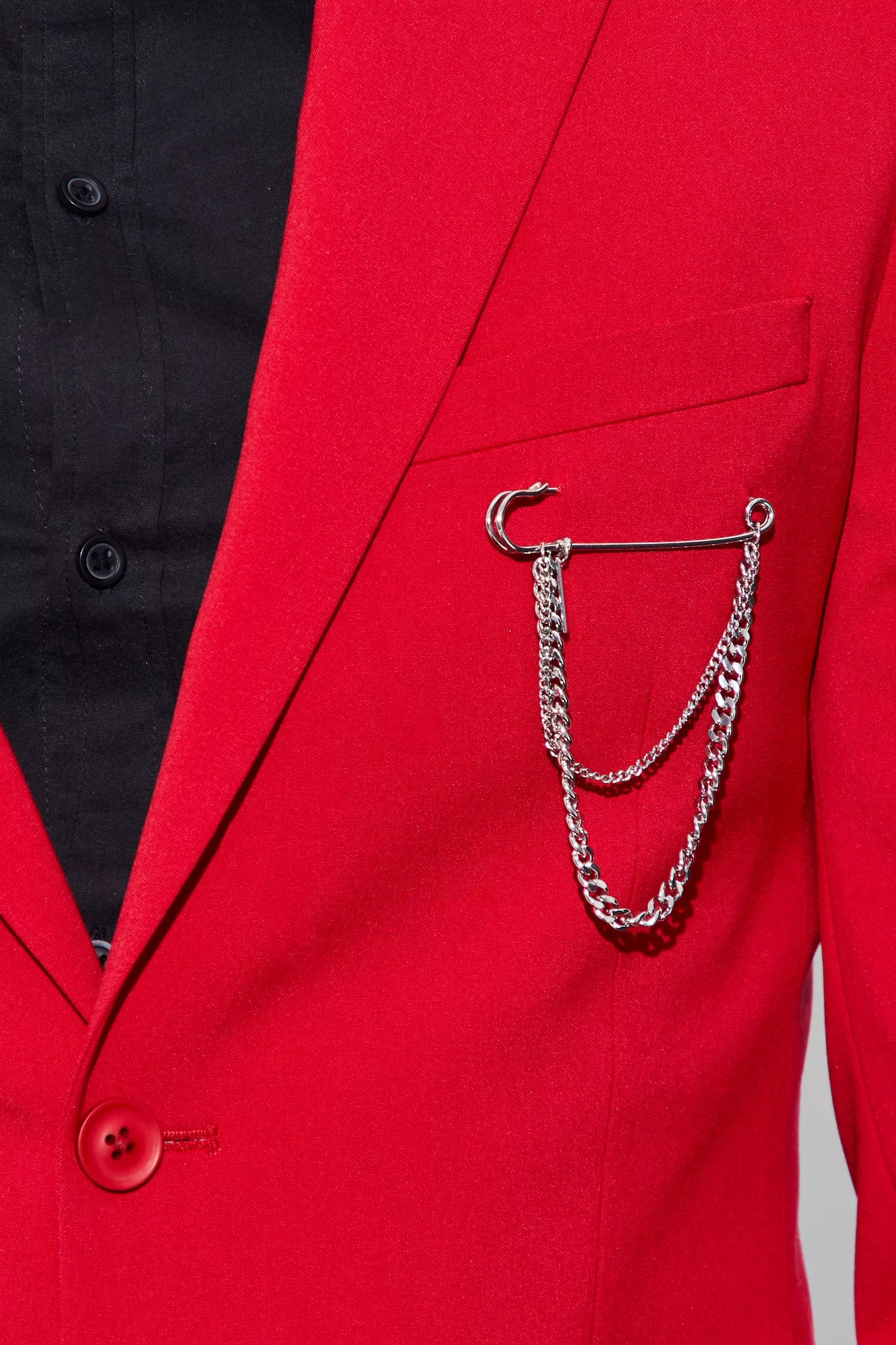 Suit brooch clearance chain