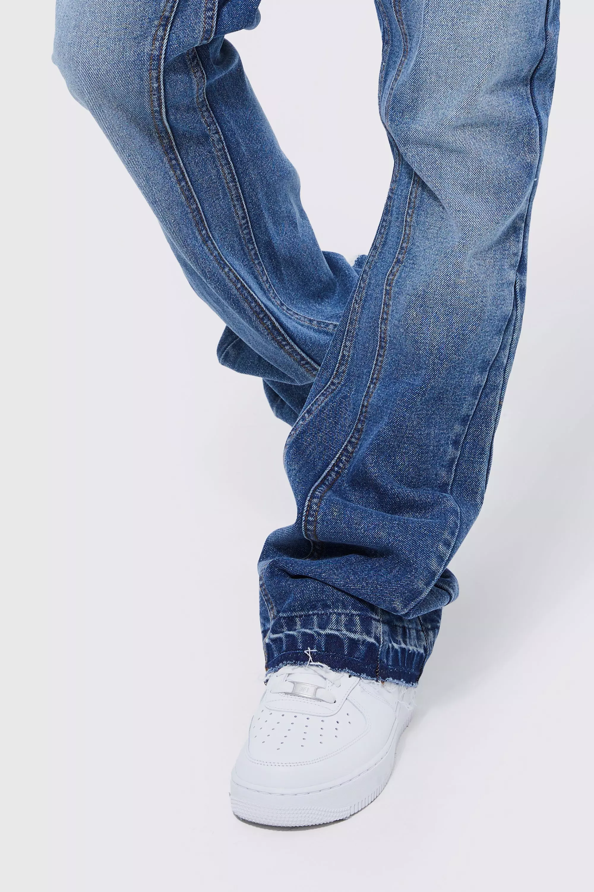 Flared Slim Jeans