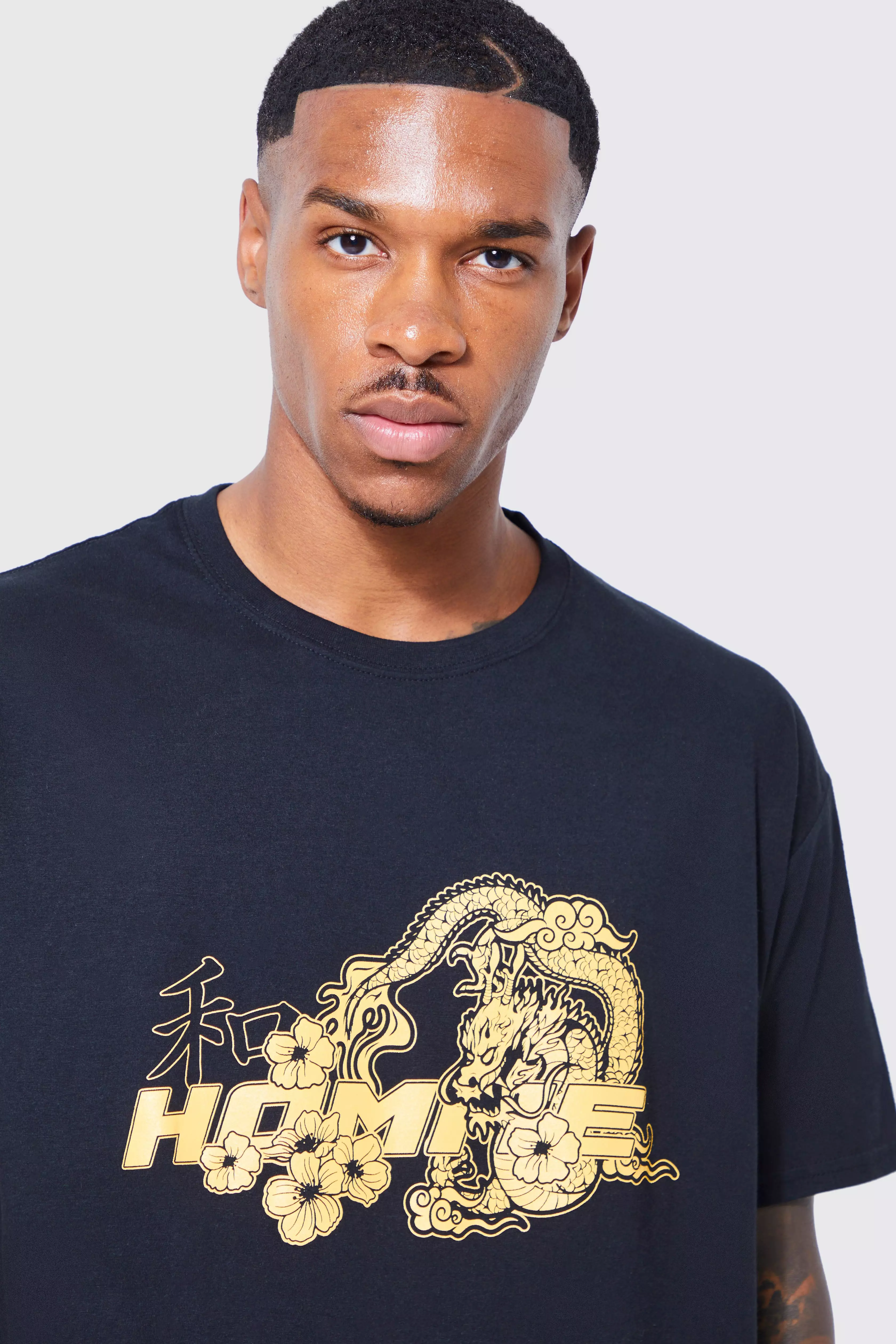 Oversized Homme Dragon Graphic T-Shirt | Boohooman