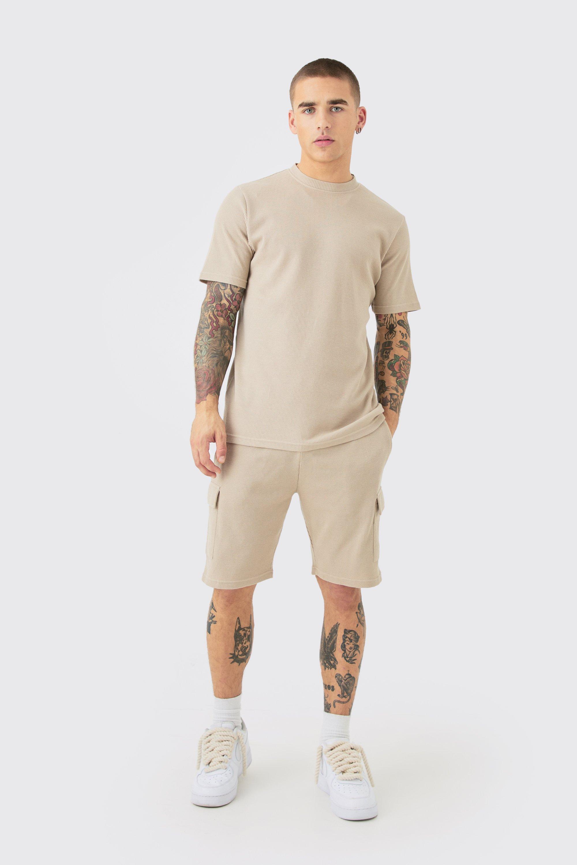 Image of Set T-shirt Slim Fit con trama a nido d'ape & pantaloncini Cargo, Beige