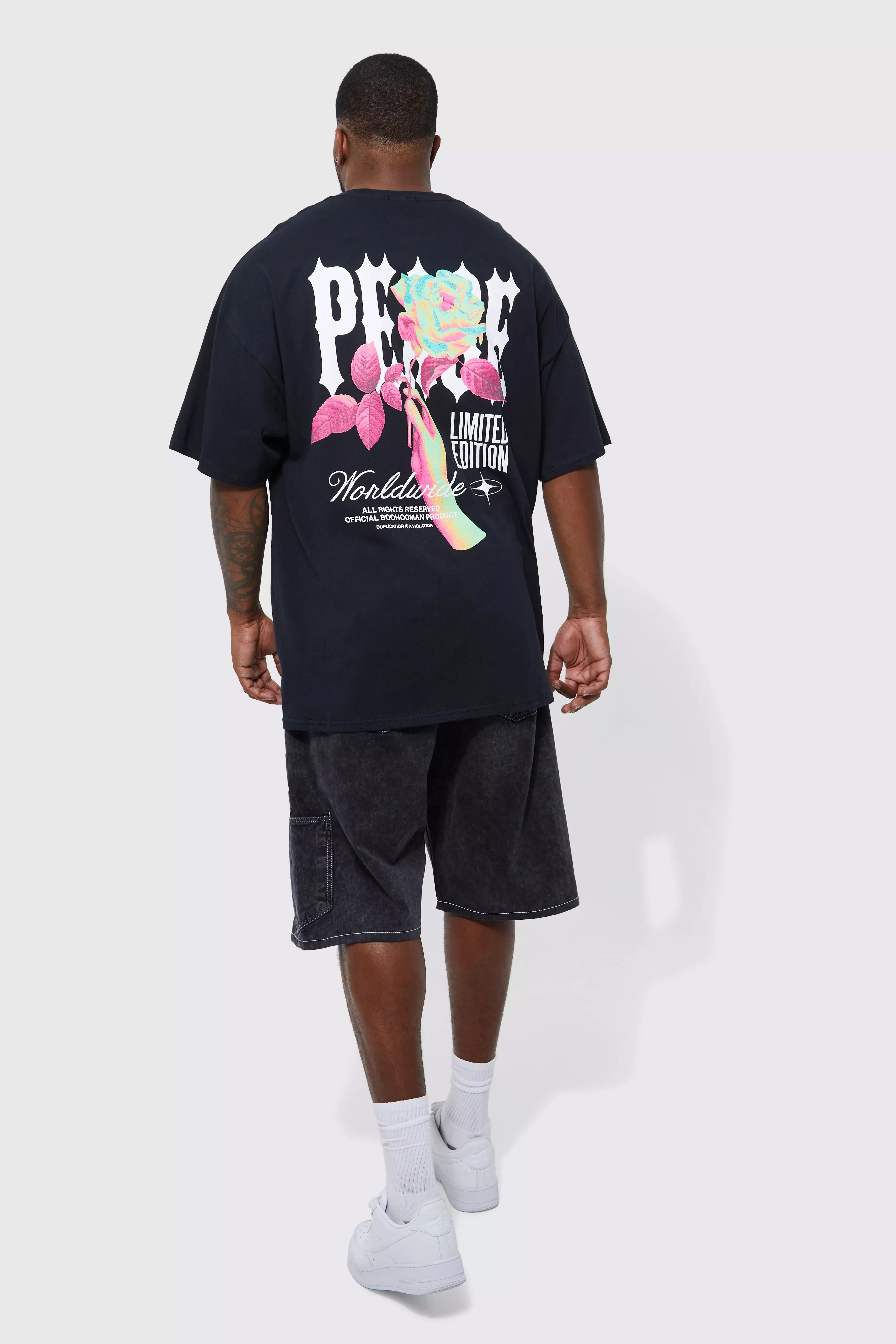 Plus Oversized Rose Back Graphic T-shirt