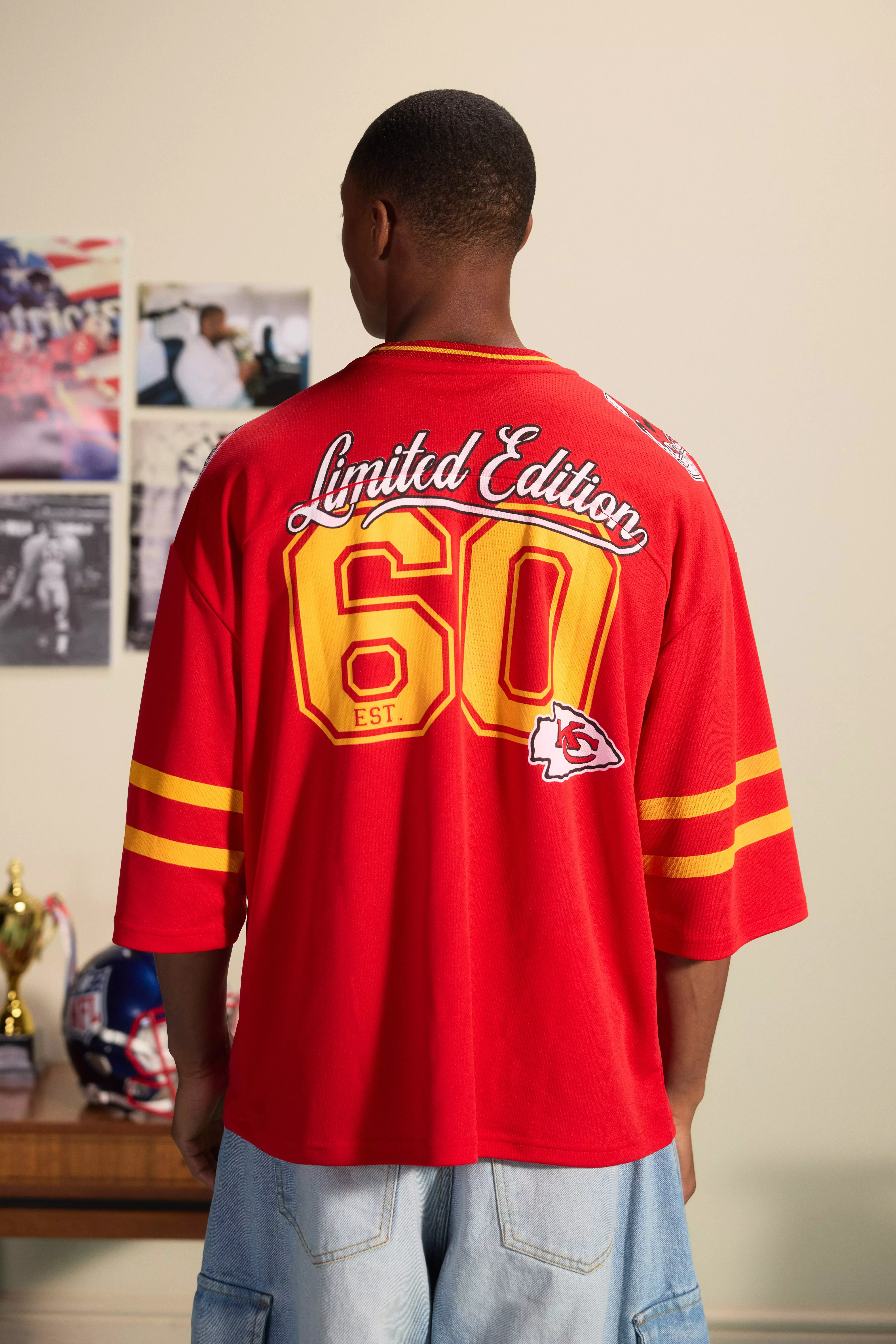 KANSAS CITY CHIEFS TOP RECRUIT SPORTY V-NECK OVERSIZED SIDE SLIT SHORT –  GAMEDAY COUTURE