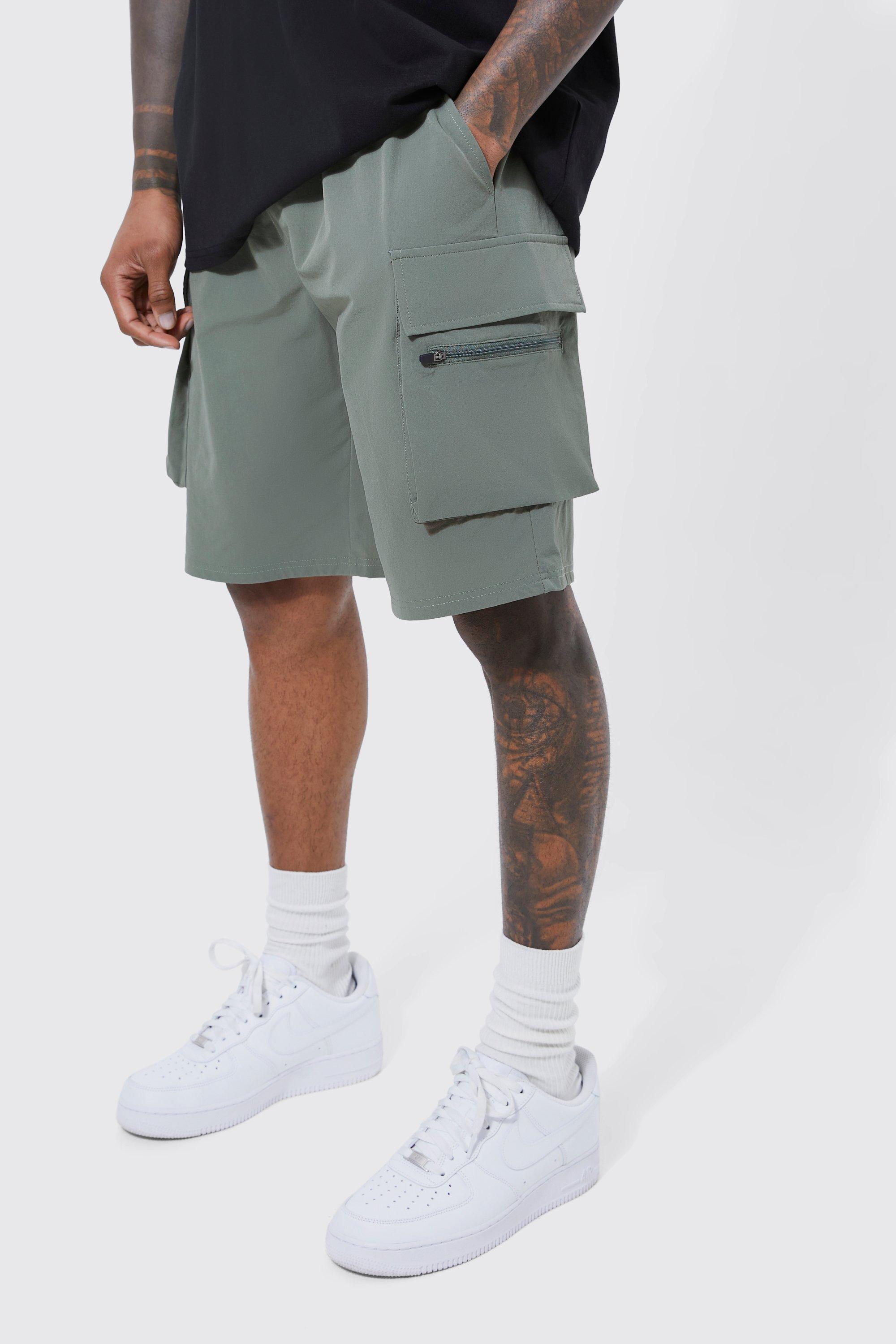 Mens Green Elasticated Waist Relaxed Technical Stretch Cargo Short, Green