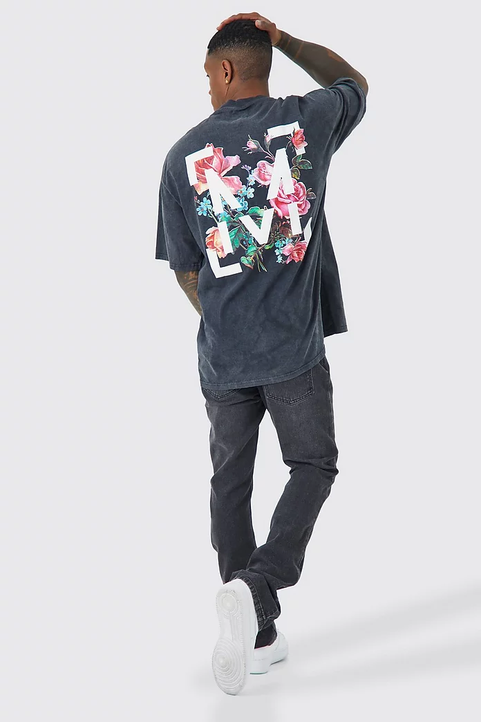 Oversize T-Shirt mit Acid-Waschung und floralem Print | boohooMAN DE
