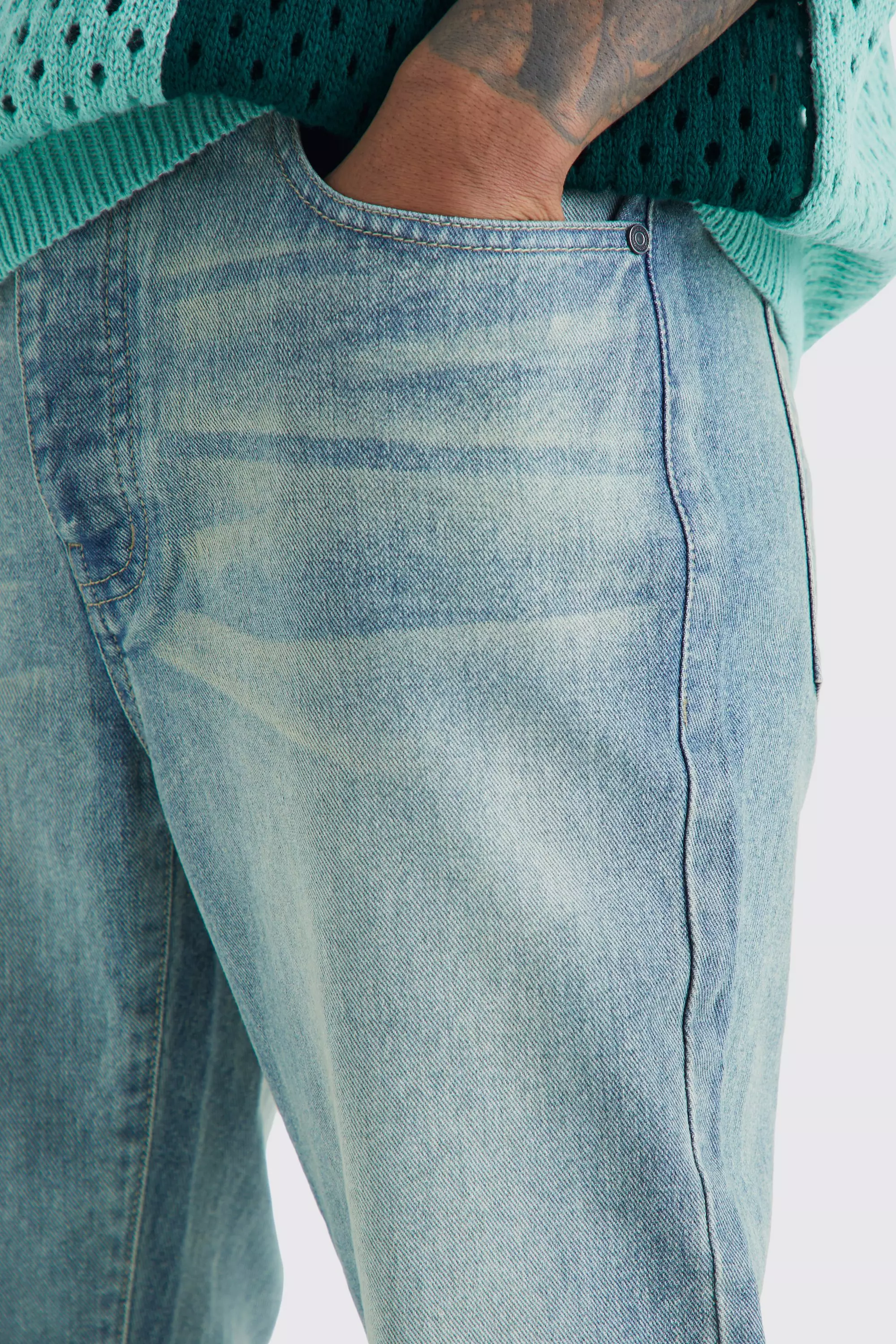 Relaxed Rigid Flare Jeans