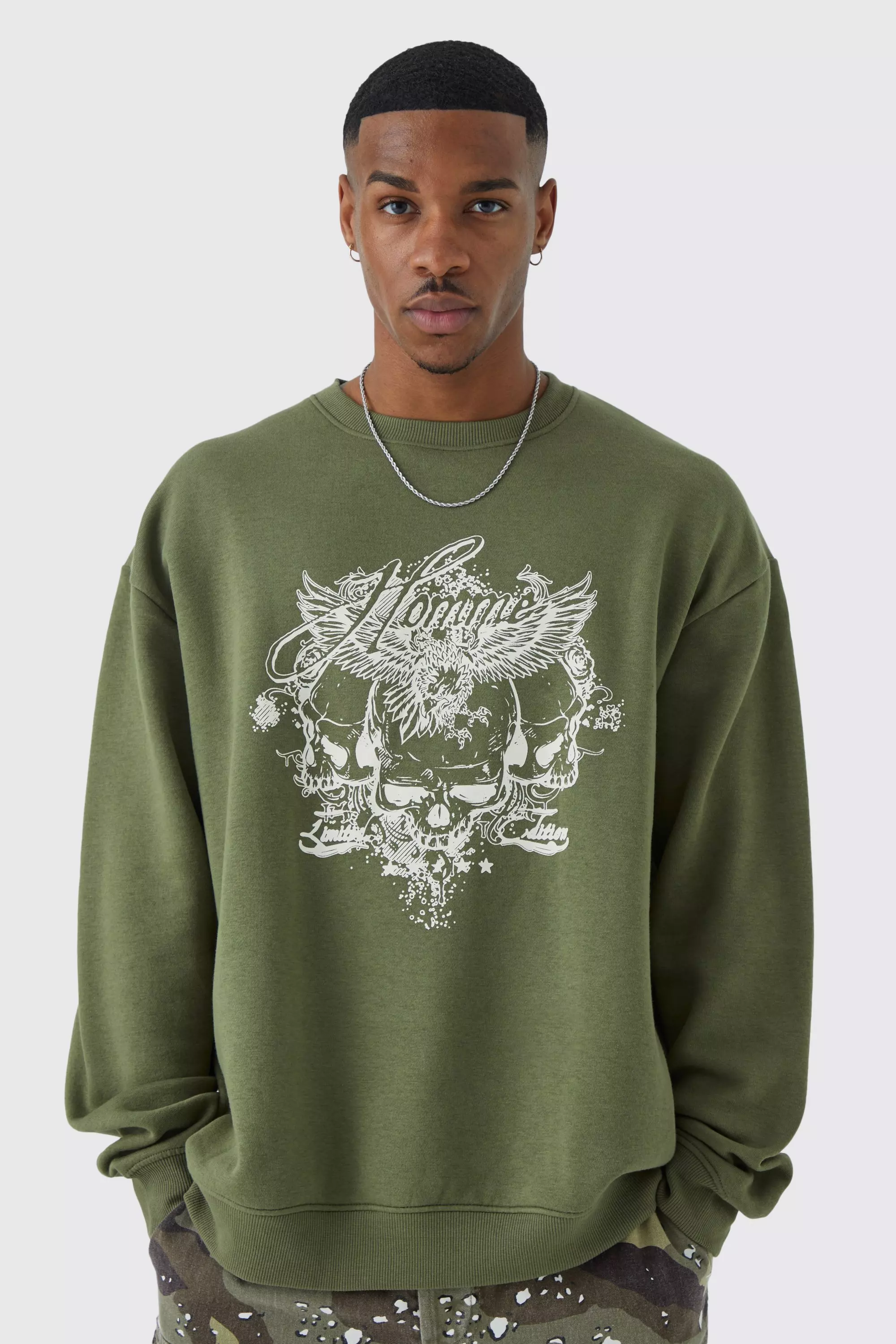 Oversize Sweatshirt mit Vintage Totenkopf-Print